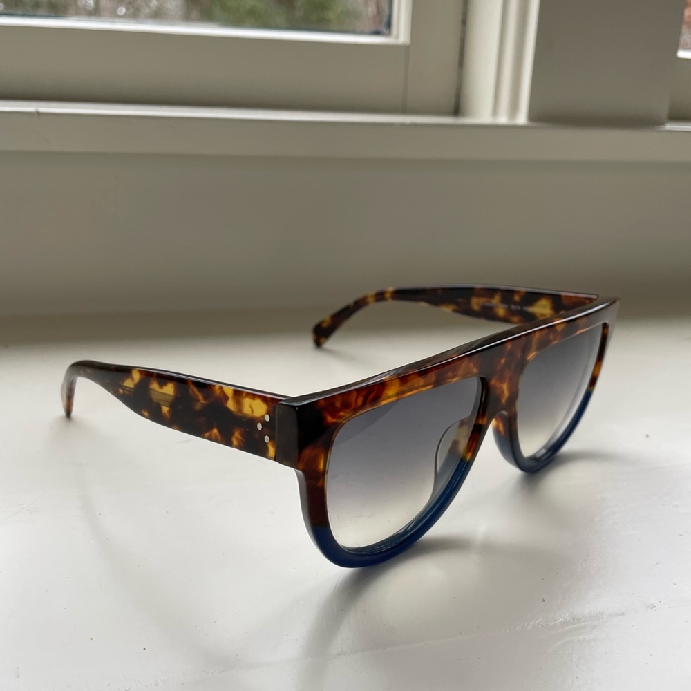 COPY - Celine Tortoise/Navy Sunglasses Like New
